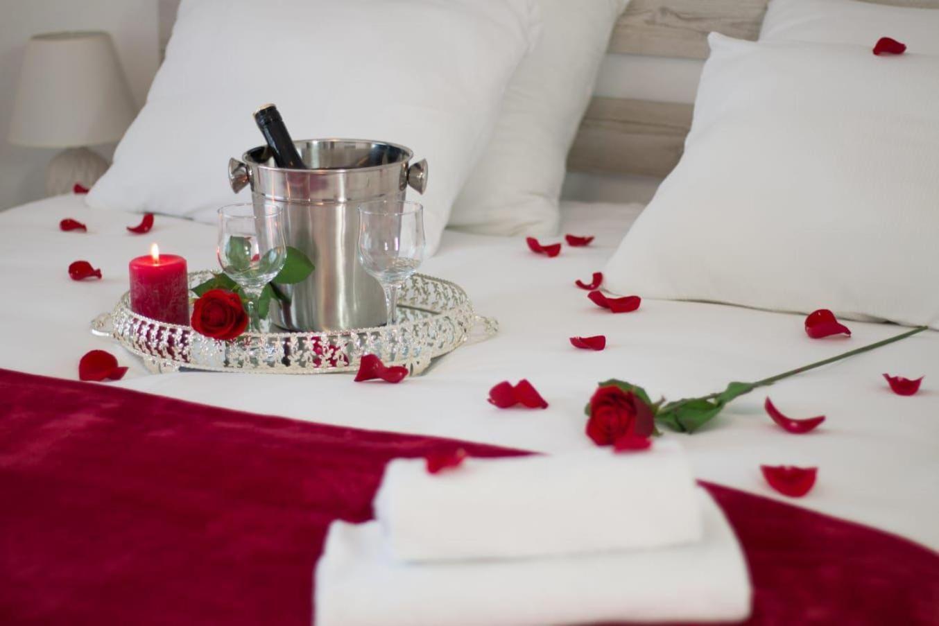 Aparthotel "Queen Zina" Власич Экстерьер фото