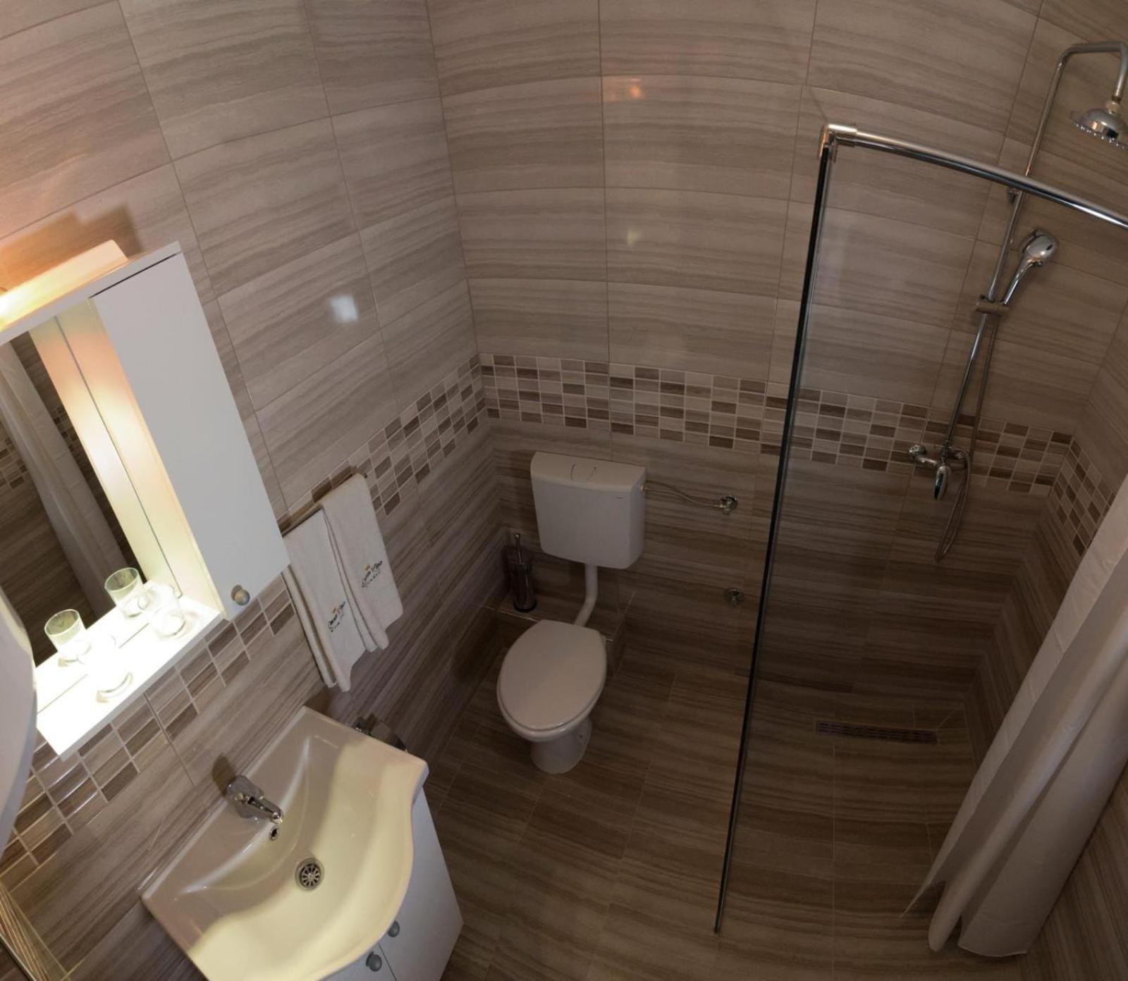Aparthotel "Queen Zina" Власич Экстерьер фото